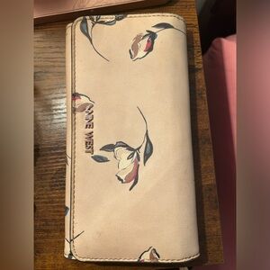 nine west wallet